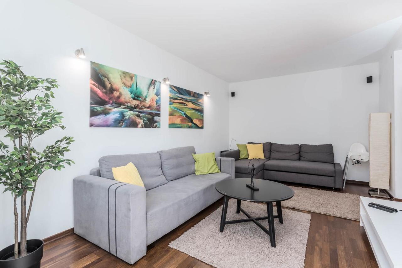 Chill Apartments Kabaty Family Warsaw Exterior photo